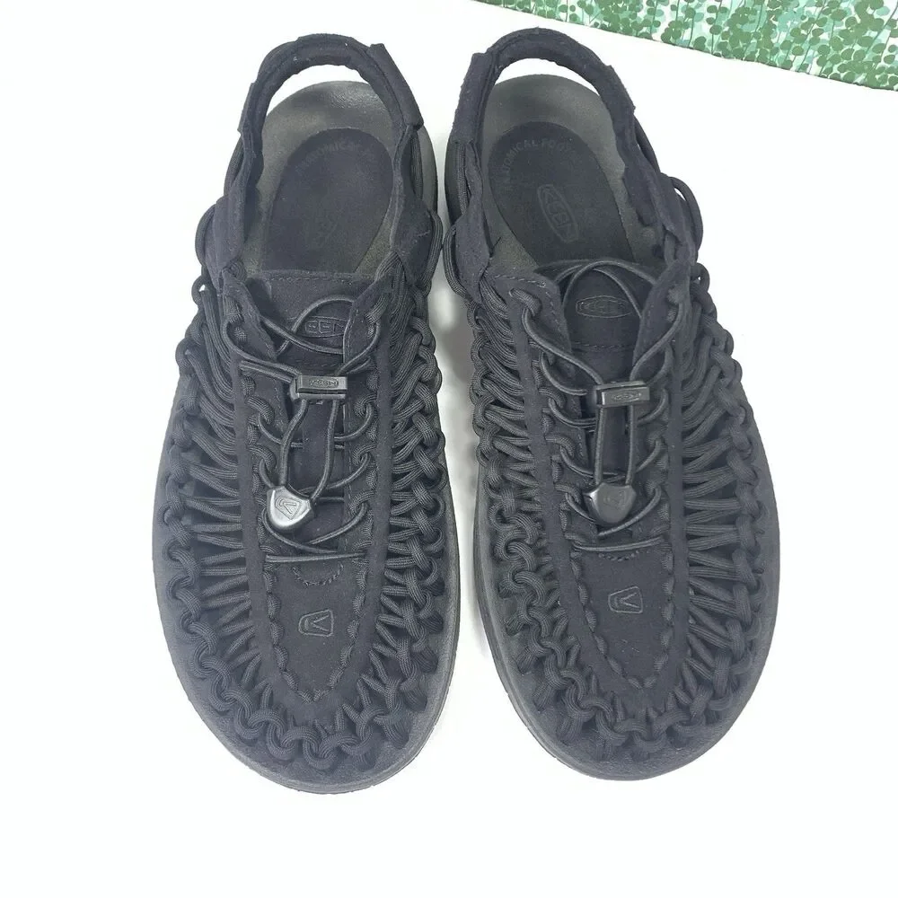 Keen Women’s Black Waterproof Hiking Nature Enclosed Sandals Size 39.5 EU/9 US